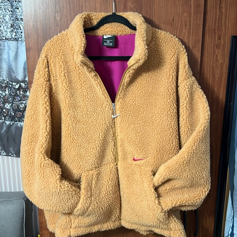 New without tags. Nike . Fuzzy jacket.